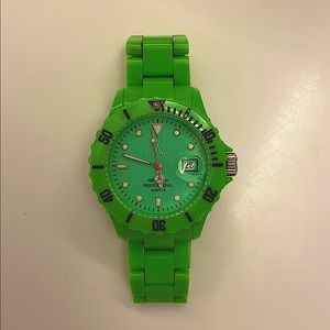 Green ToyWatch